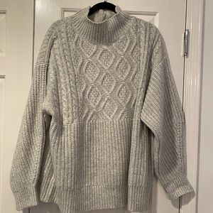 Knit gray turtle neck sweater XL